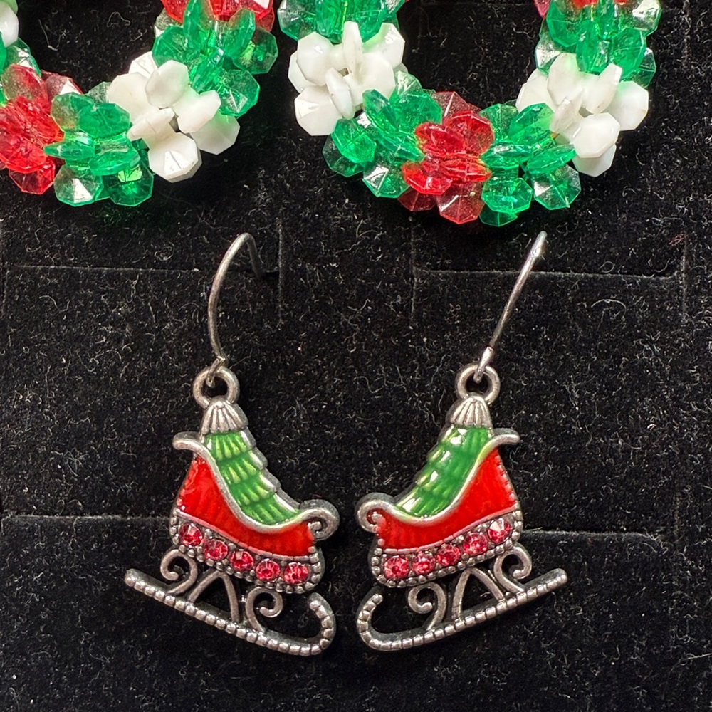 Holiday‎ Festive Bundle Earrings and necklaces - Picture 3 of 10